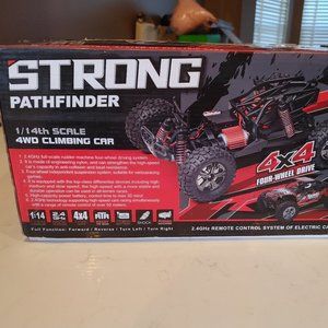 Strong Pathfinder 1/14th Scale 4WD Climbing Car